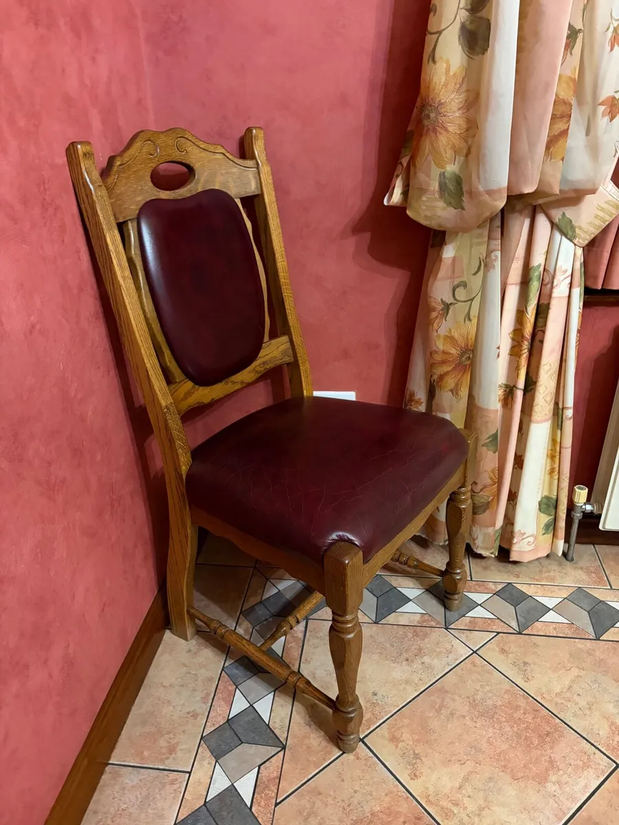 Dining table and chairs - Image 3