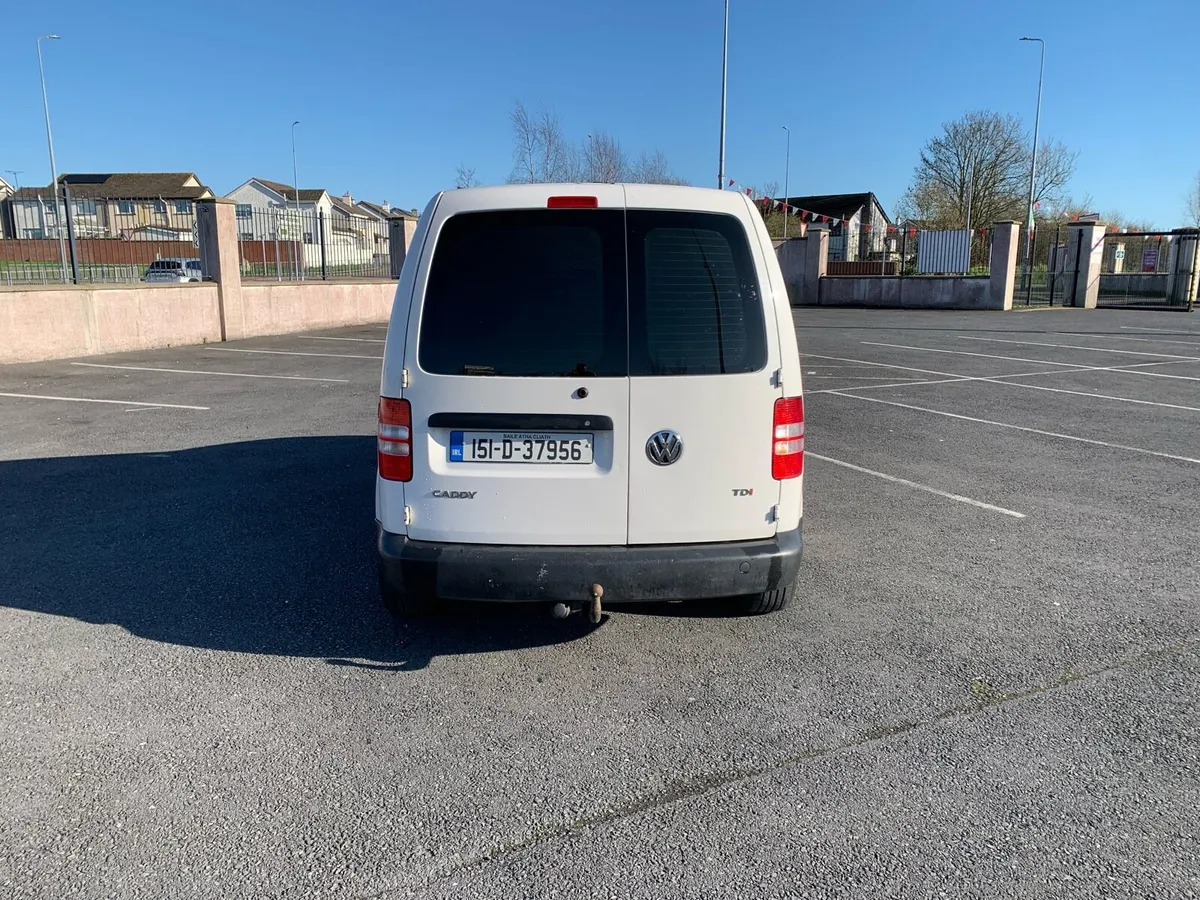 151 Volkswagen caddy - Image 3