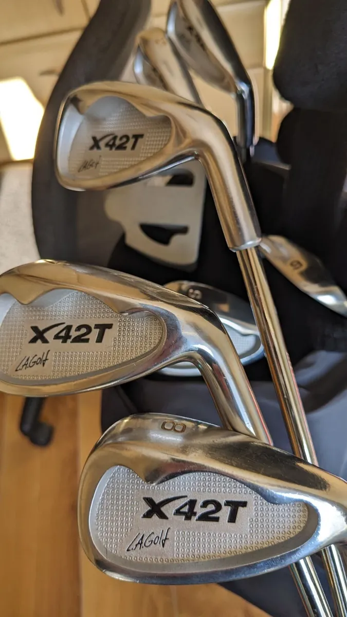 Matching Set La Irons,Woods,Putter, Bag & Trolley. - Image 4