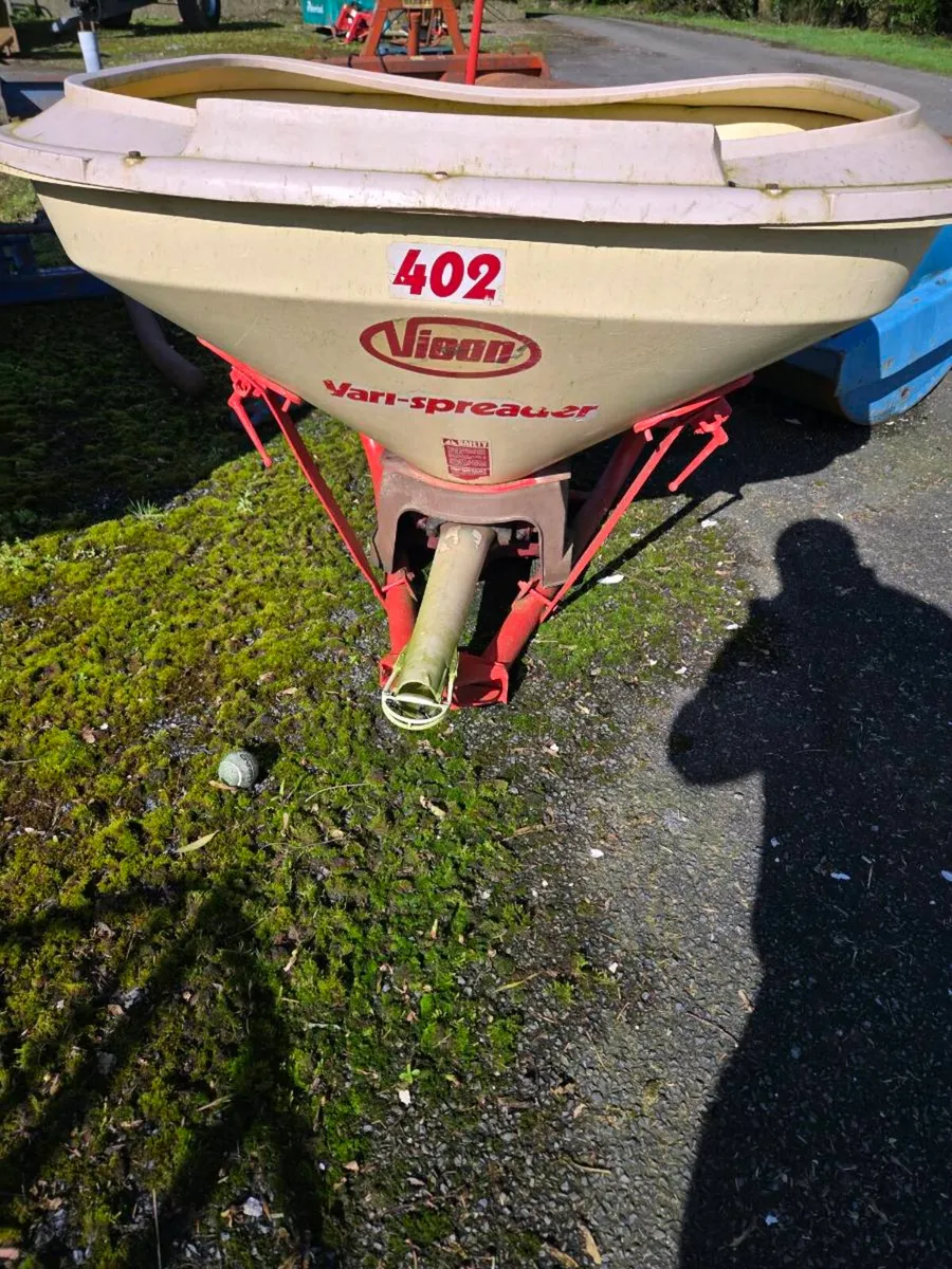 Vicon spreader - Image 1