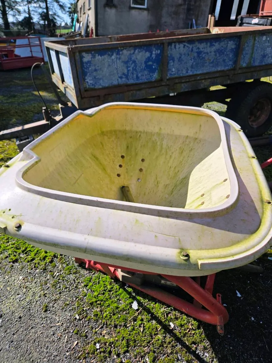 Vicon spreader - Image 3
