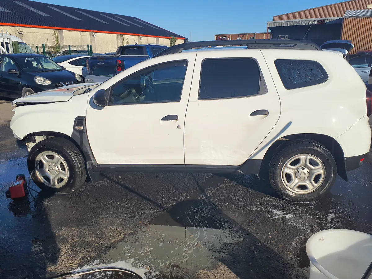 Dacia Duster 2 seater commercial - Image 3