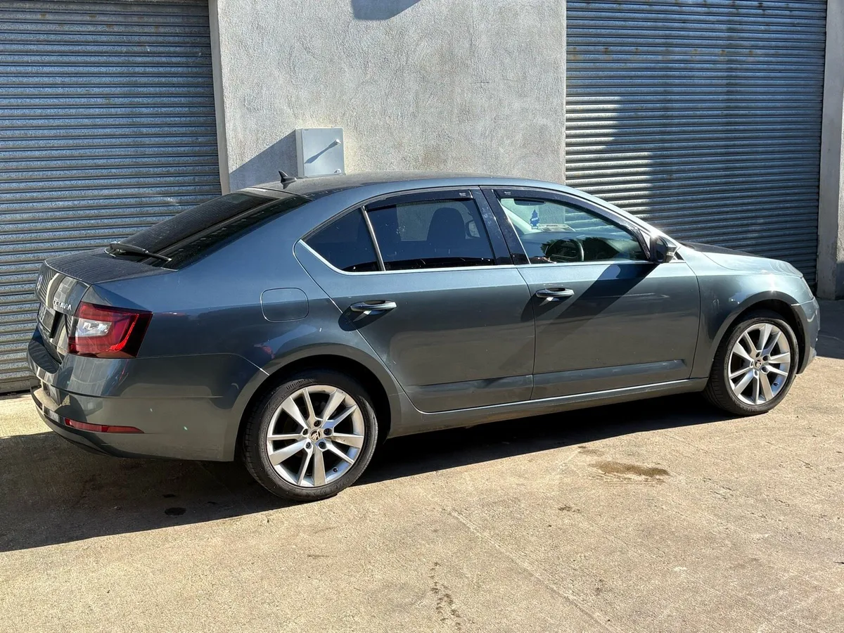 192 SKODA OCTAVIA STYLE - Image 2