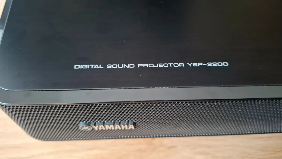 Samsung 55" + Yamaha sound projector - Image 4