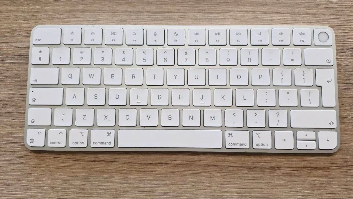 Apple Magic Keyboard and Mouse - Image 3