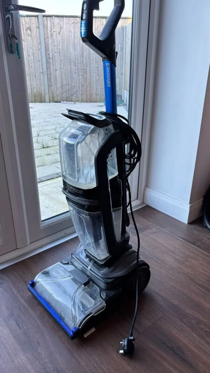New !!! Bissell Vacuum Cleaner - Image 1