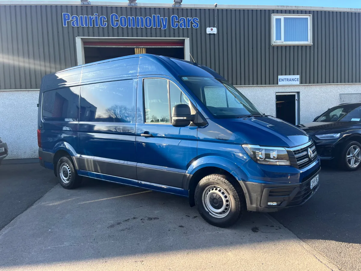 Volkswagen Crafter 2022**Automatic** - Image 2