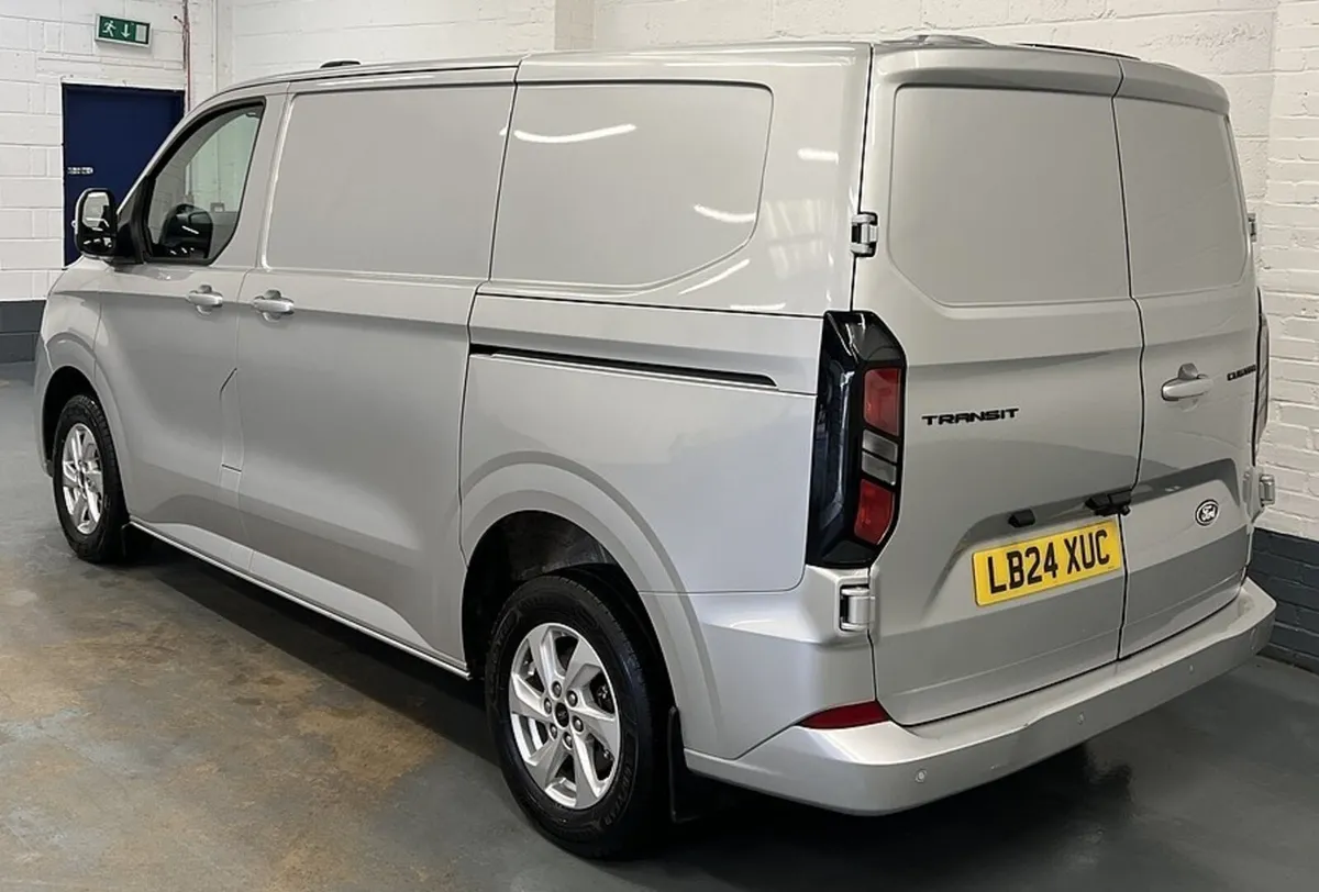2024 Ford Transit Custom Panel Van - Image 3