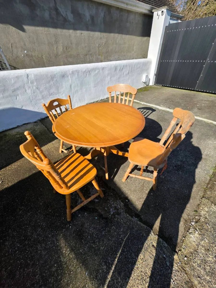 Dining table and four chairs - Image 3