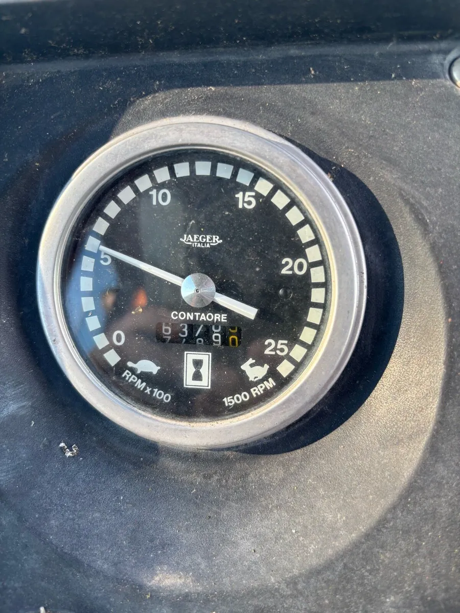 Massey 698 - Image 3