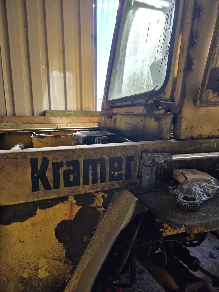 Kramer 412e loader - Image 4