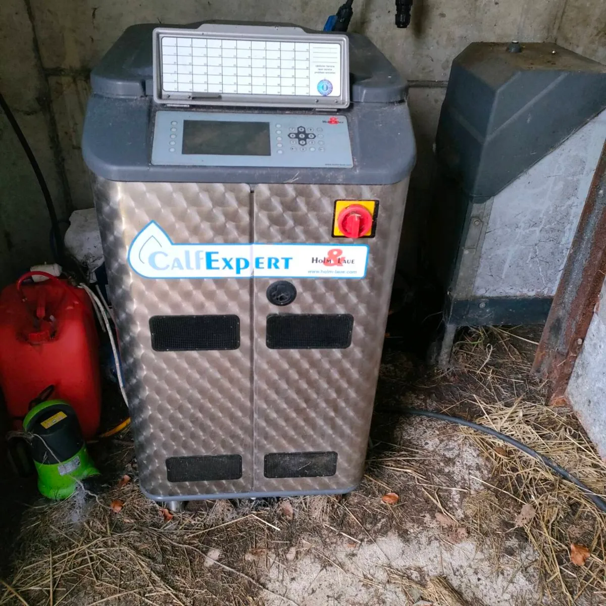 Holm and laue automatic calf feeder - Image 1