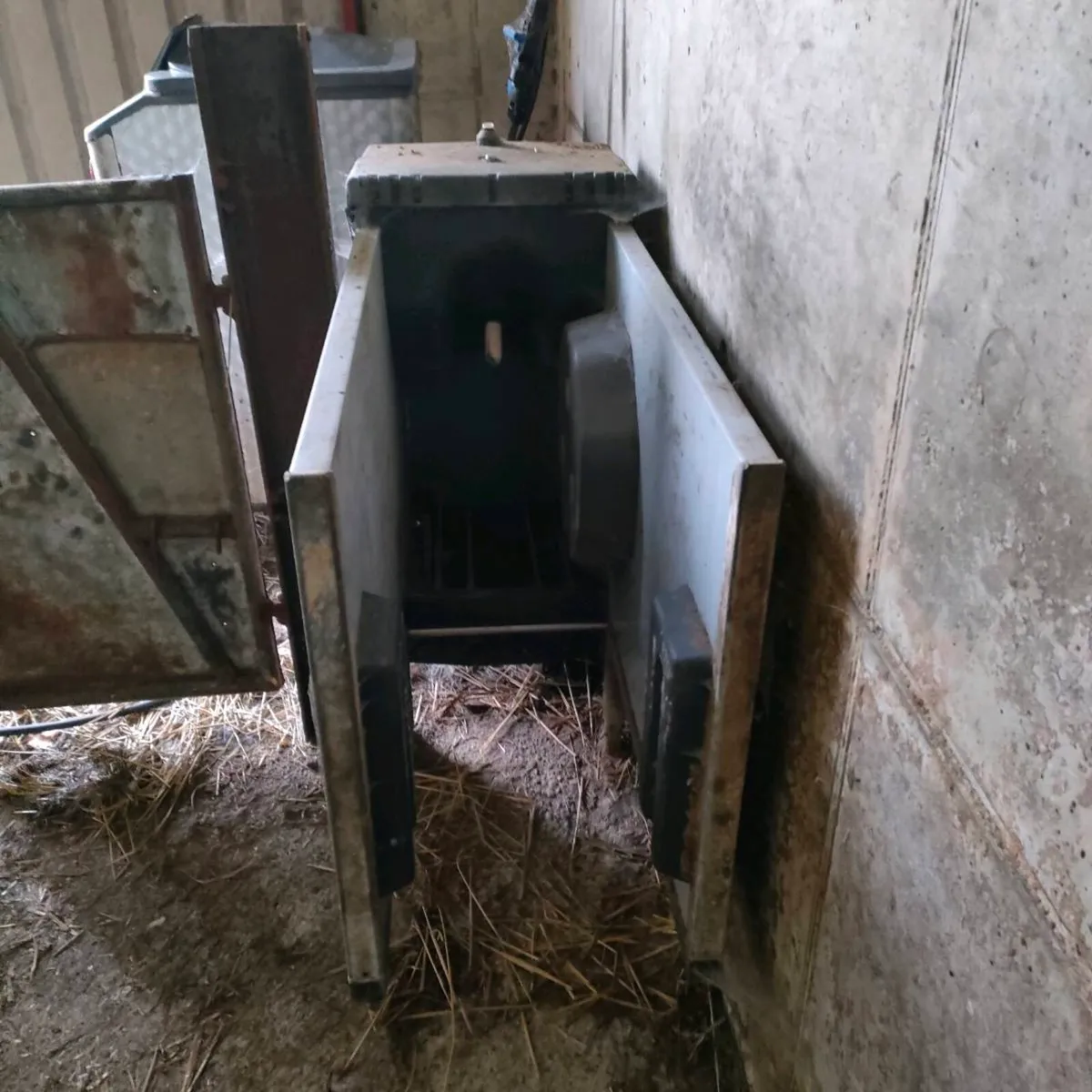 Holm and laue automatic calf feeder - Image 3