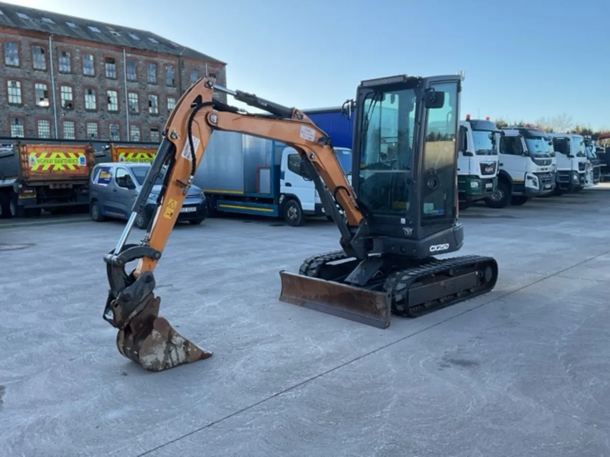 2023 CASE CX25D Mini Excavator - Image 2