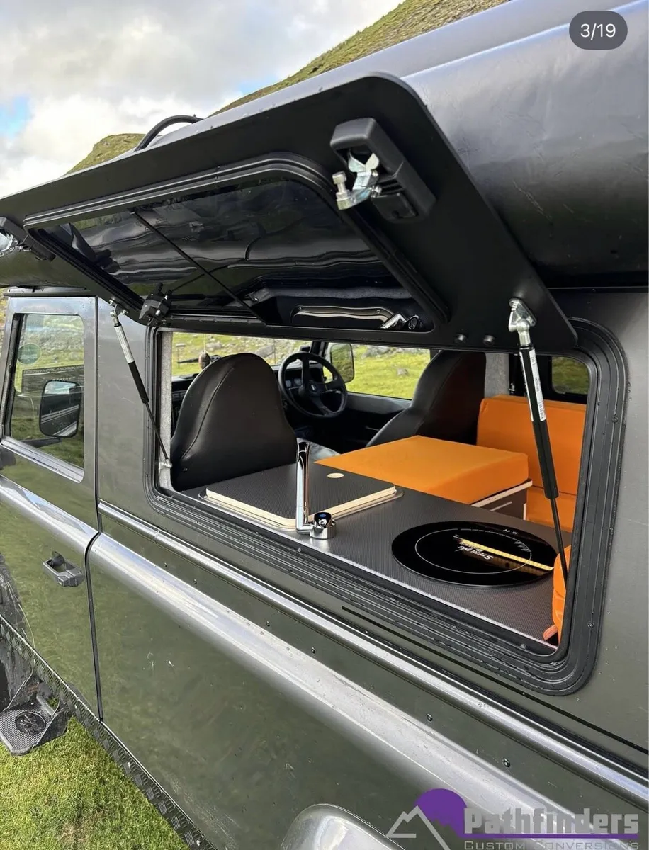 Landrover Defender Overland: Full Off Grid - Image 4