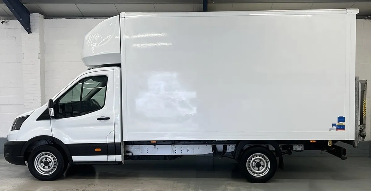 2023 Ford Transit Luton Box Van - Image 4