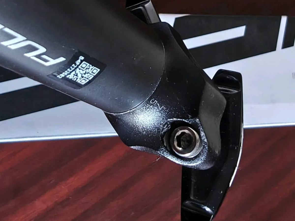 FSA SL-K Carbon SB0 27.2 seatpost - Image 2