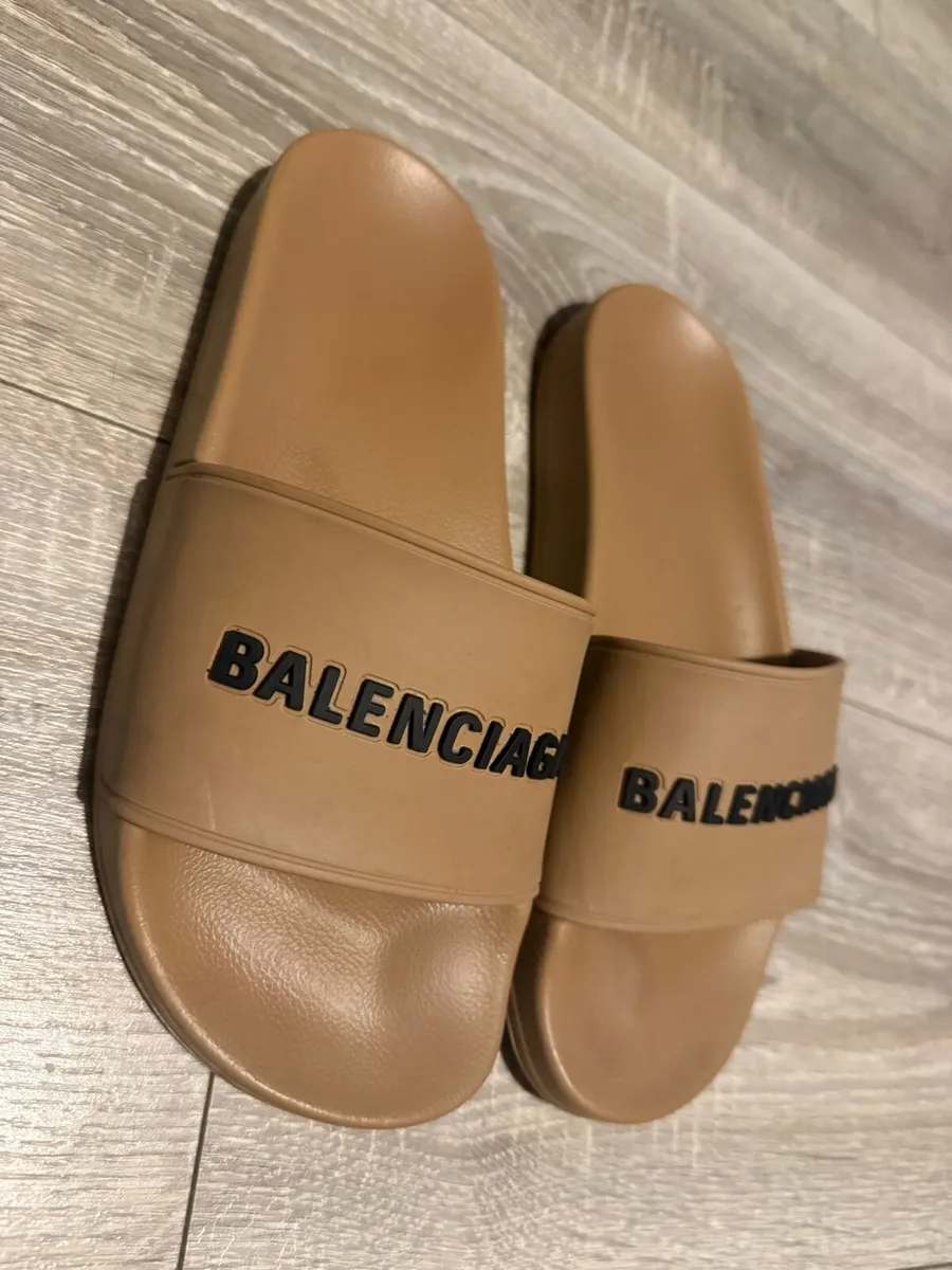 Balenciaga Pool Size 4 - Image 3