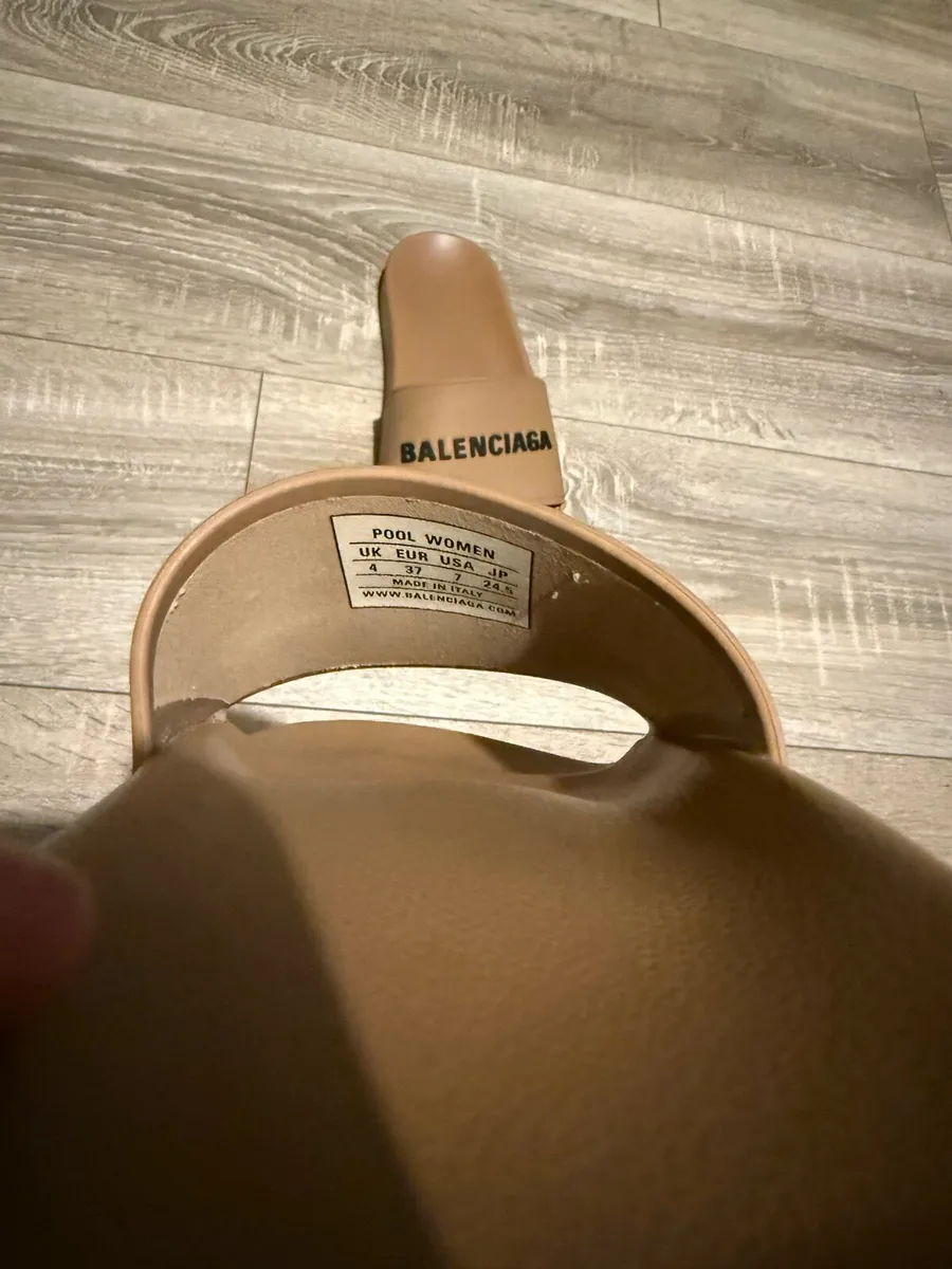 Balenciaga Pool Size 4 - Image 4
