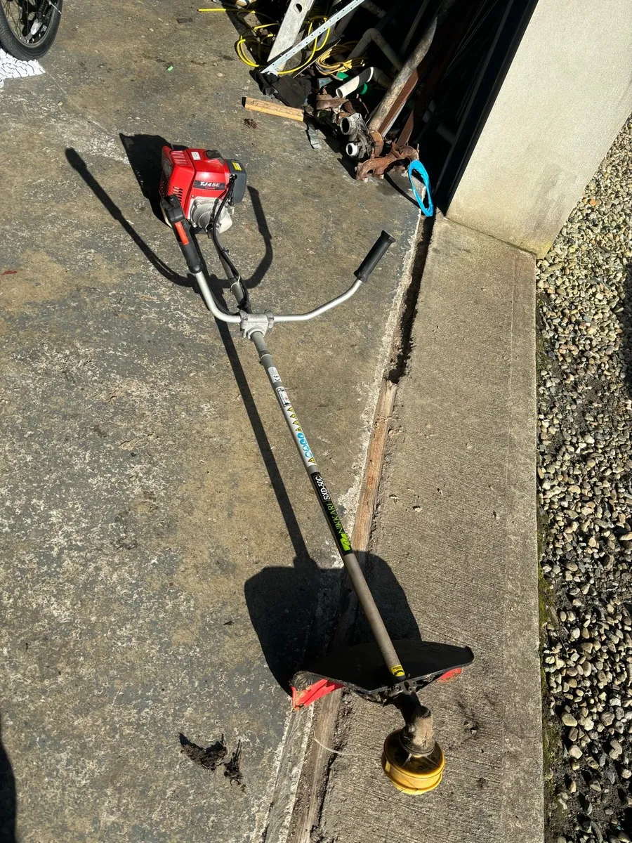 Kawasaki strimmer - Image 1