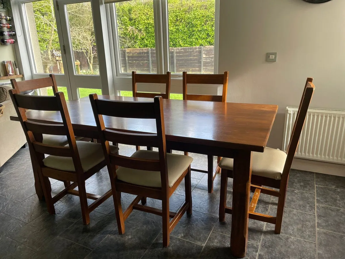 Kitchen table and chairs - Image 2