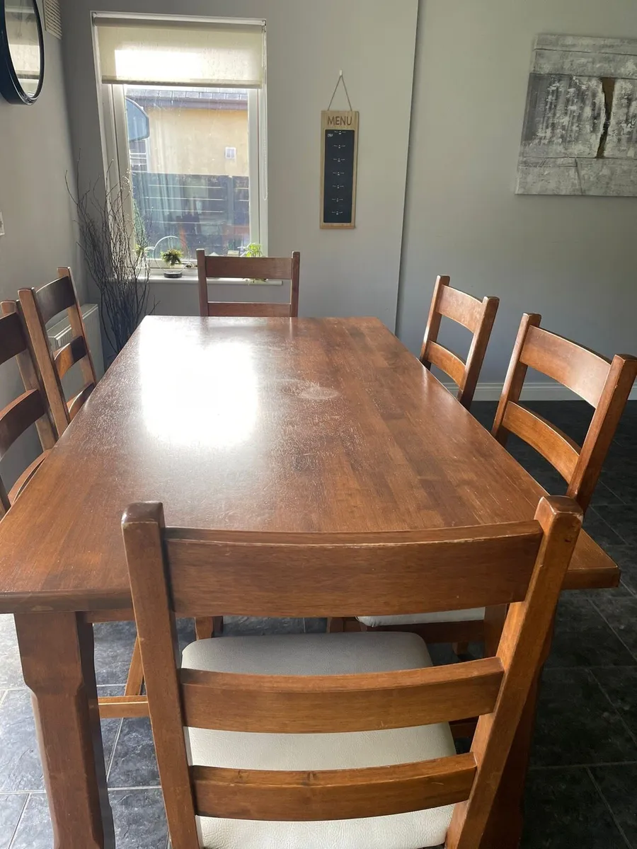 Kitchen table and chairs - Image 3