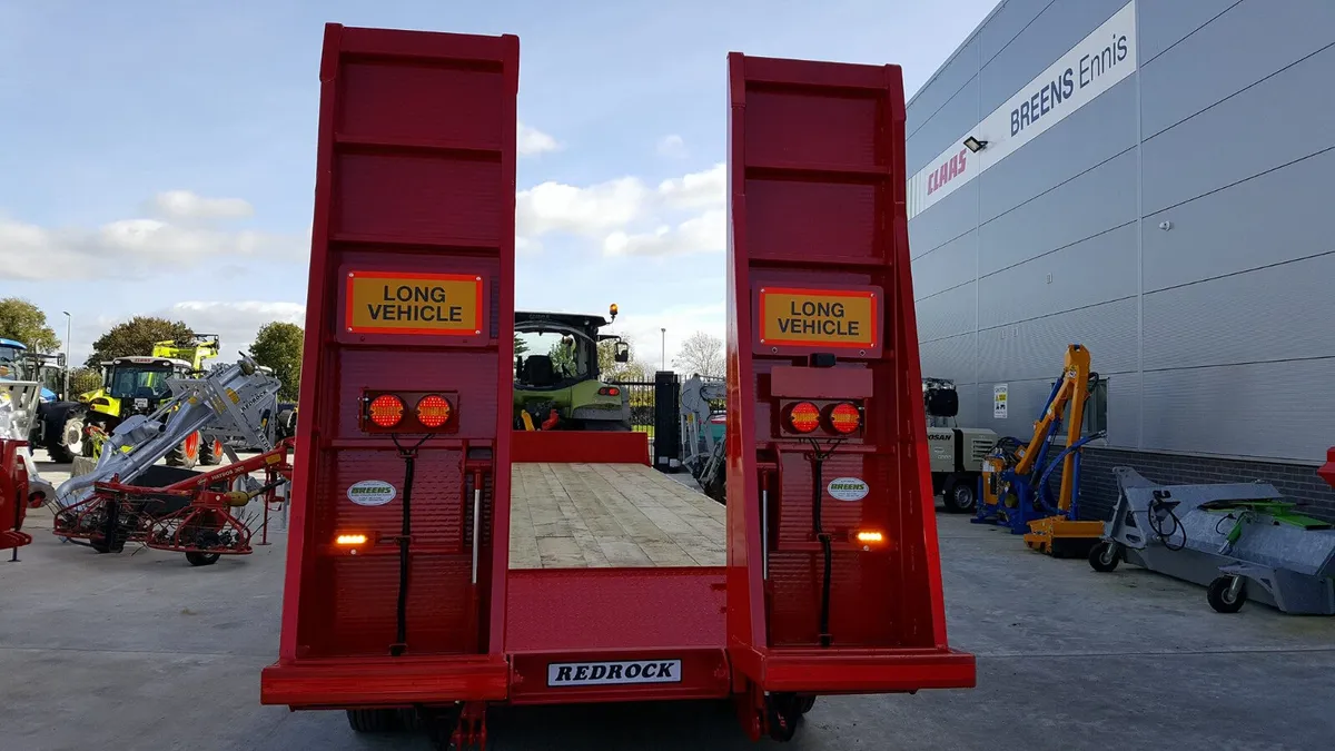 New Redrock Tri-Axle low loaders in stock - Image 2