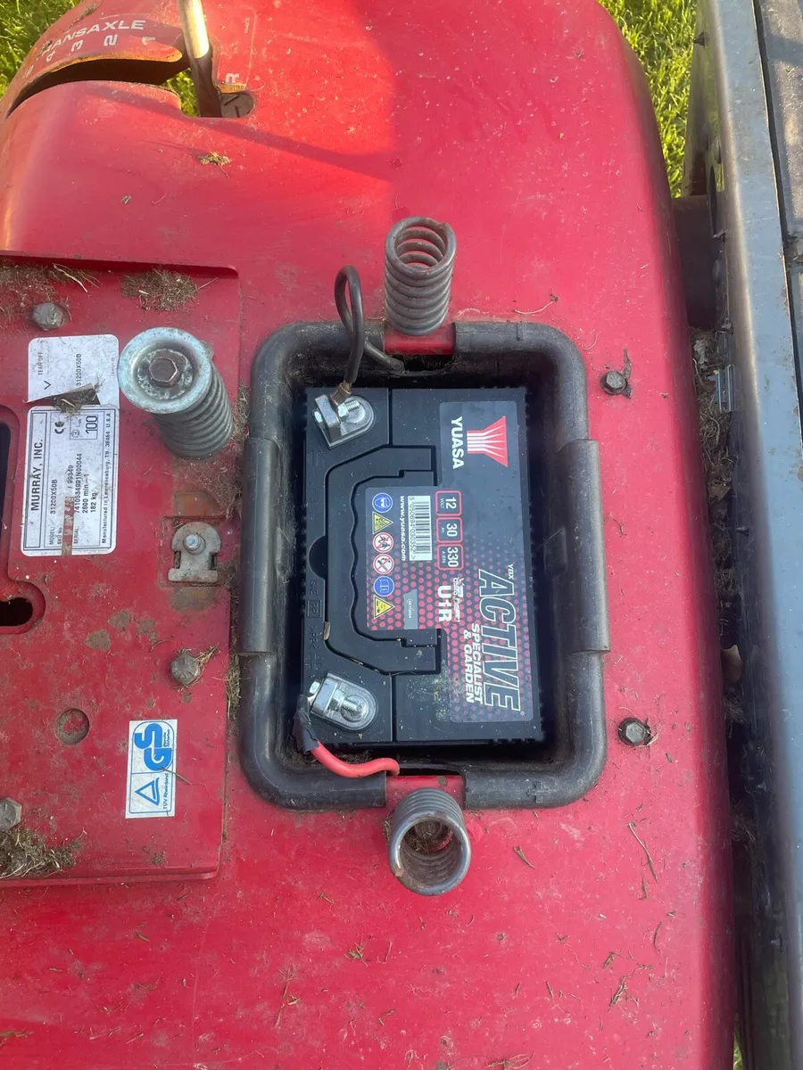 Ride on lawnmower - Image 4