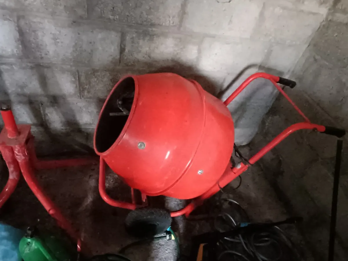 Cement mixer - Image 2