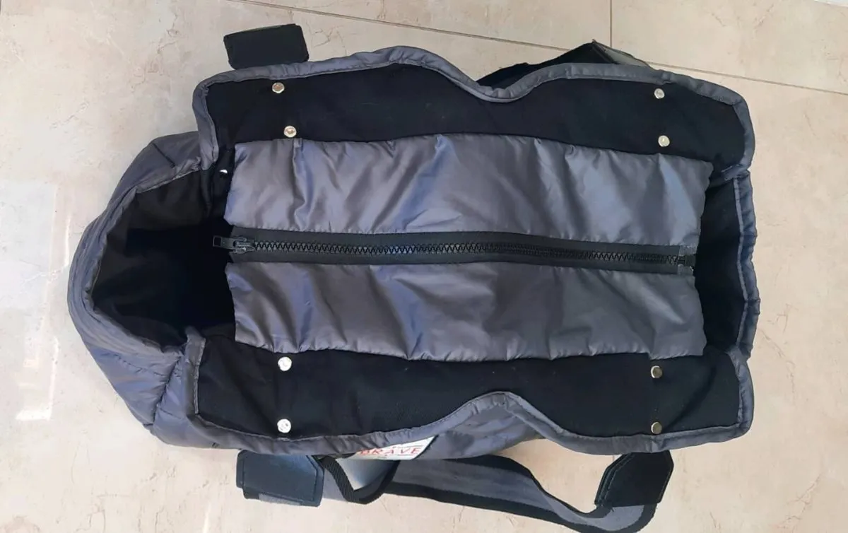 Quilted pet carrier bag - Image 2