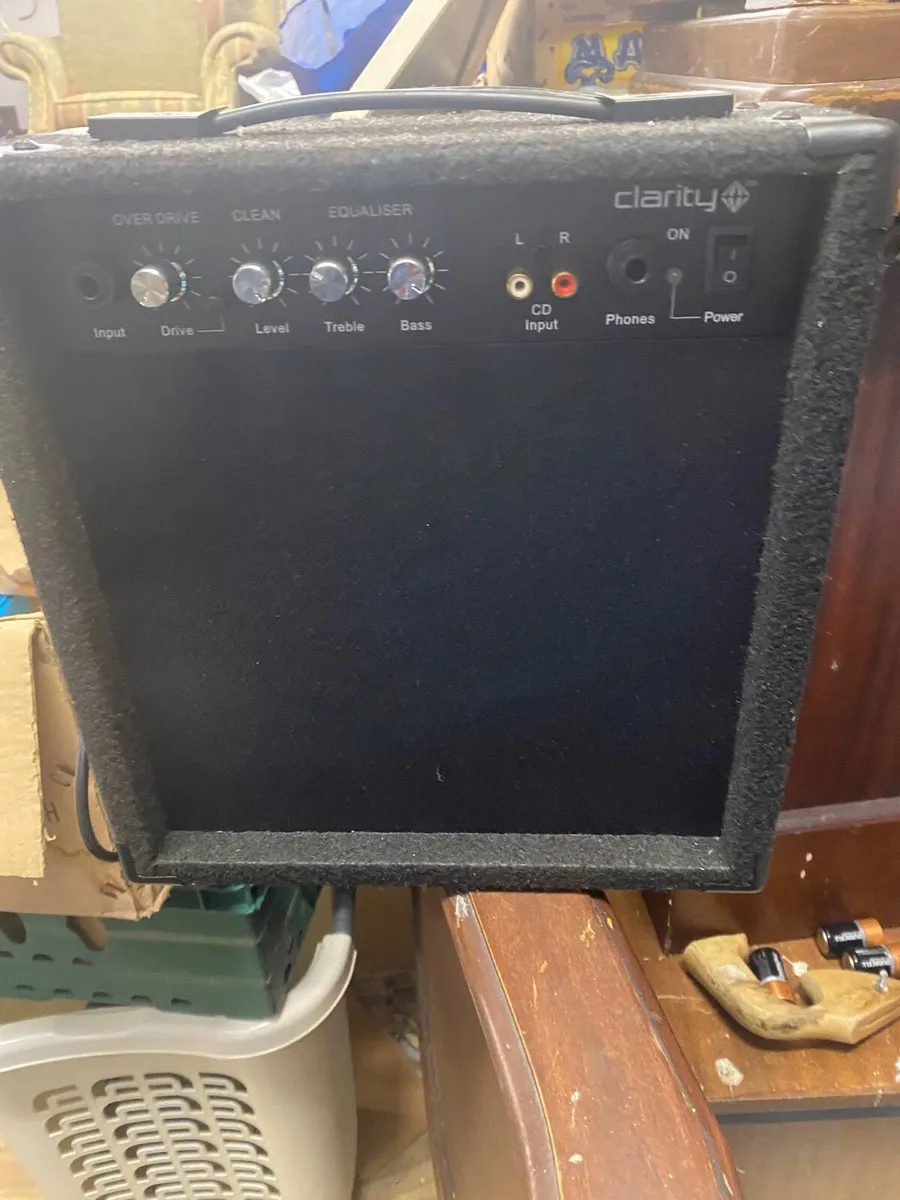 Guitar amplifier - Image 2