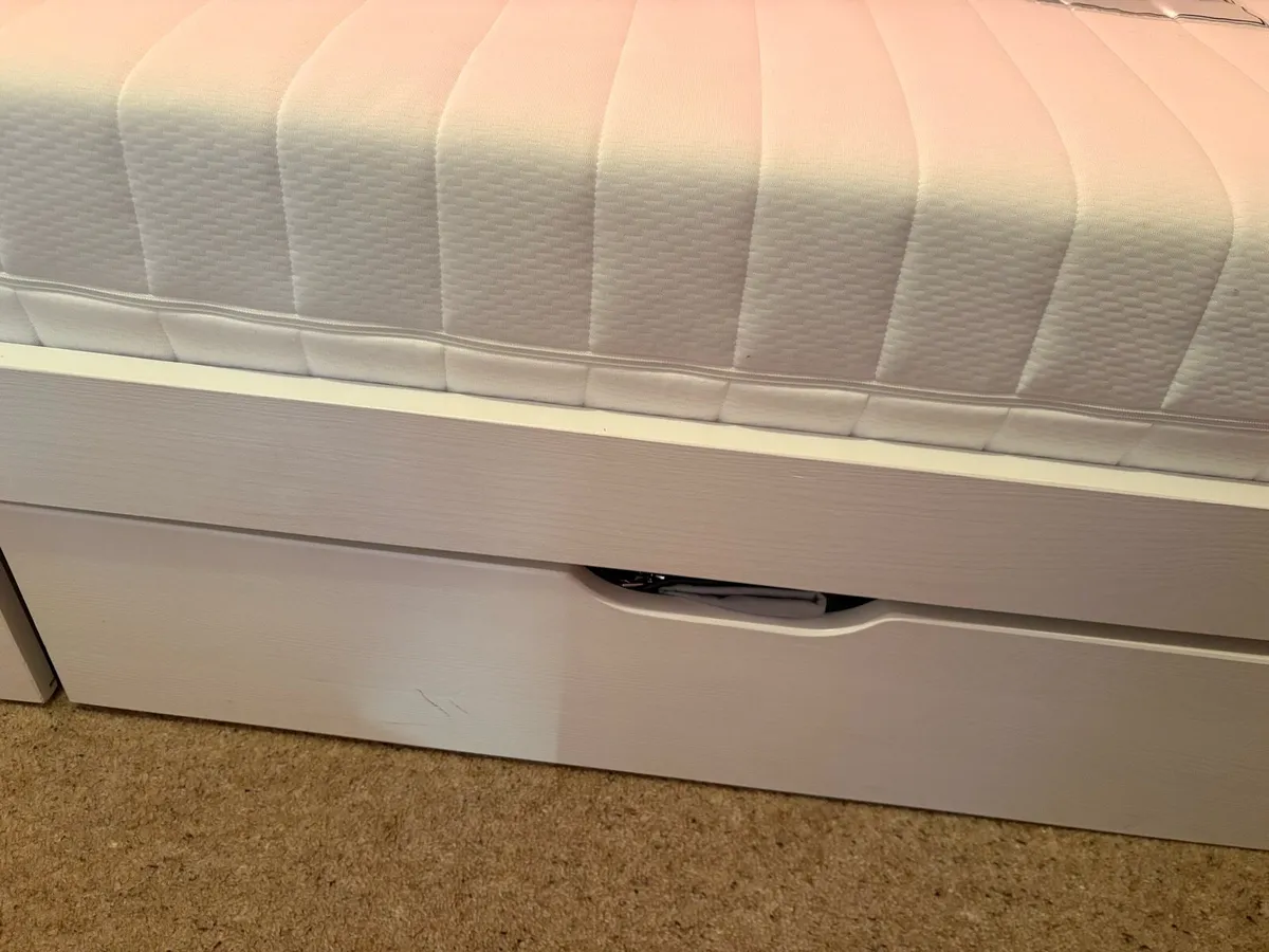 Single bed frame - Image 2