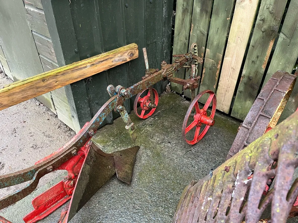 Horse plough and topper - Image 4
