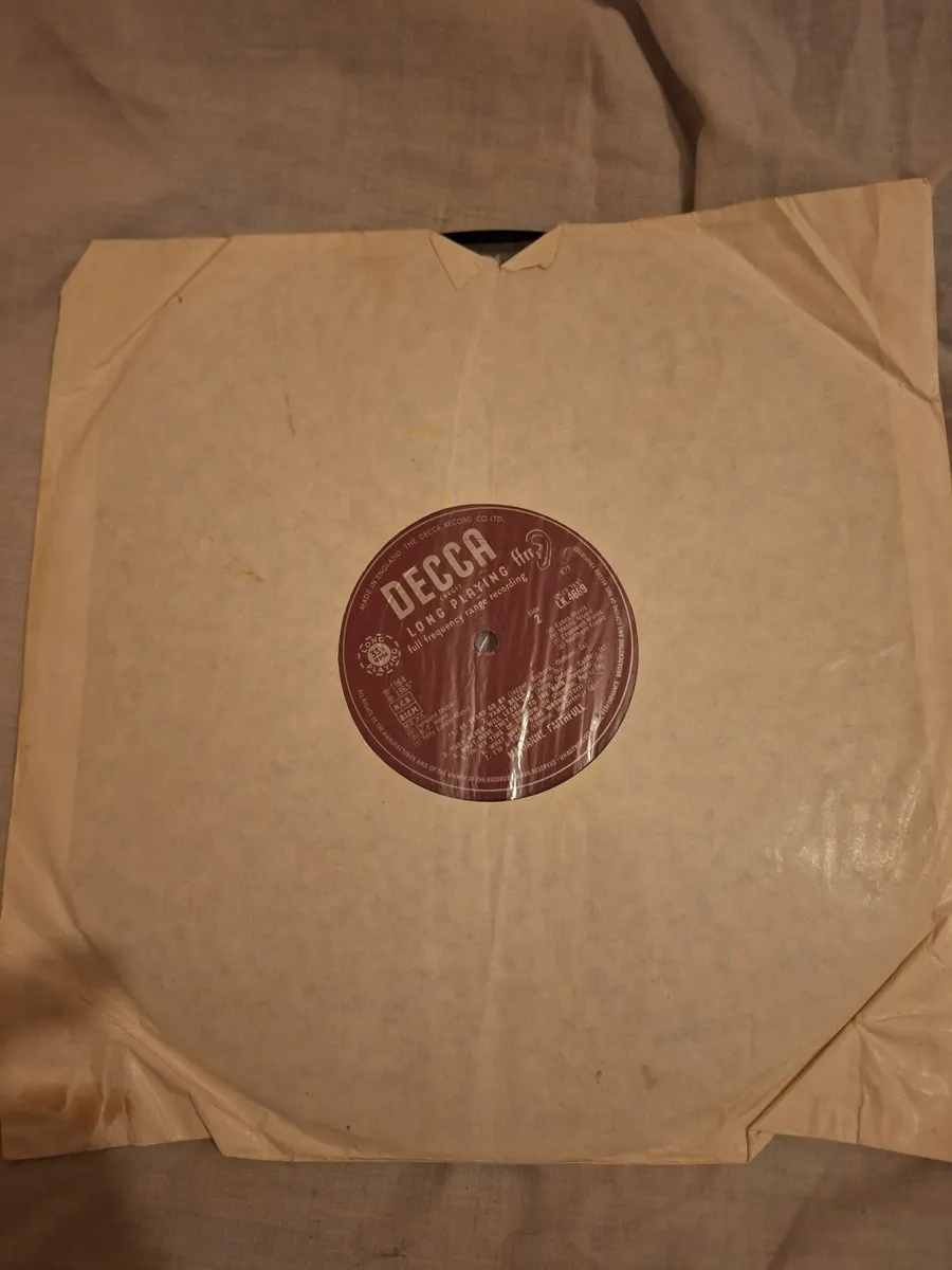 Vinyl version of Marianne Faithfull album - Image 4