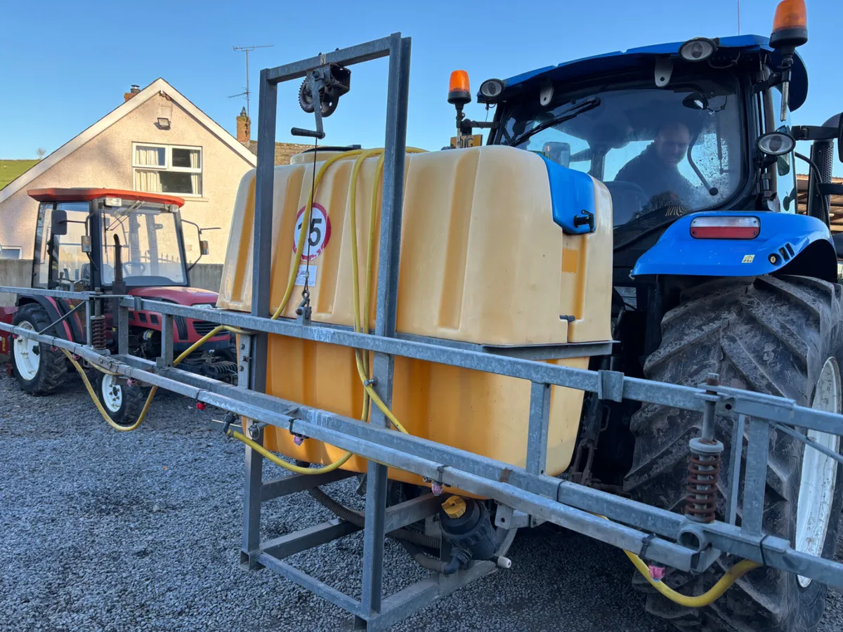 Jarmet 800 litre sprayer - Image 3