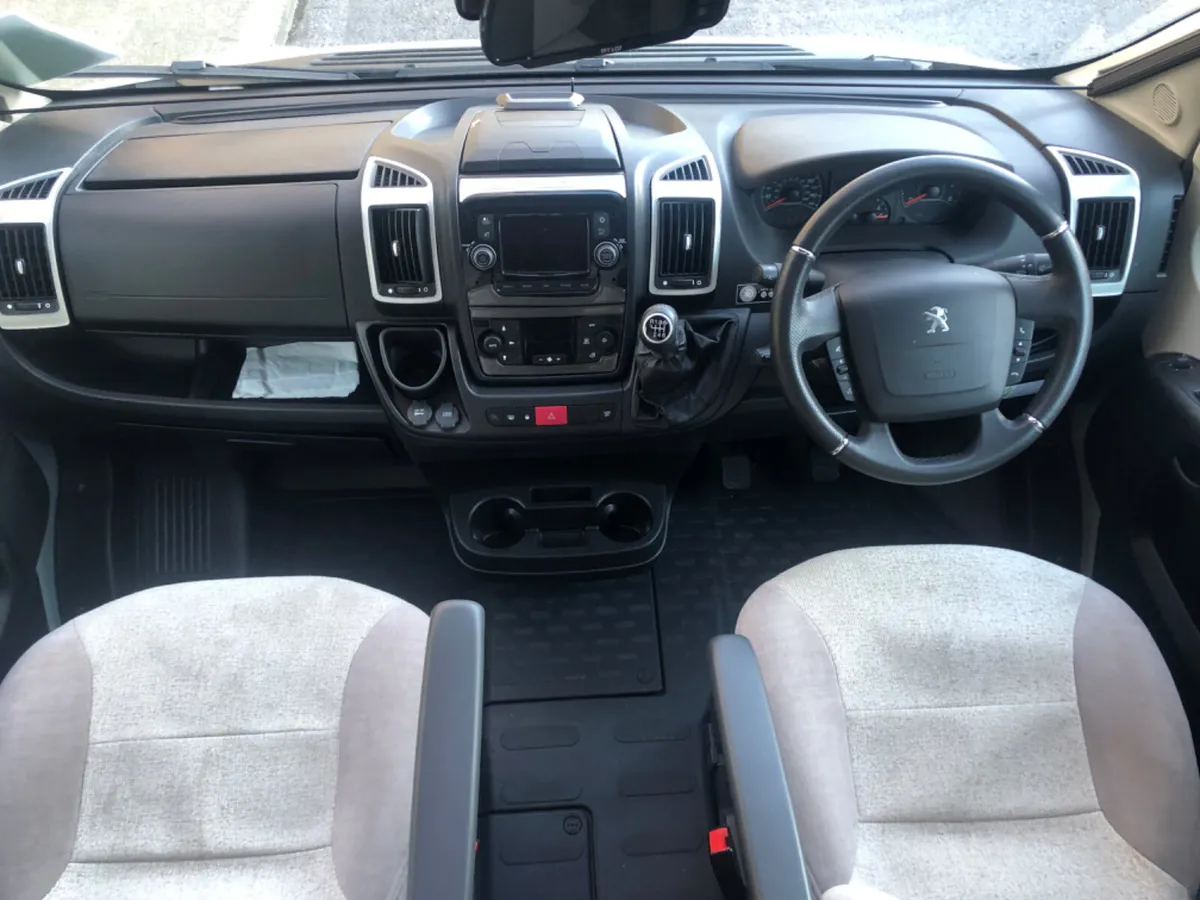 2021 PEOGEOT MAJESTIC 196 MOTORHOME - Image 4