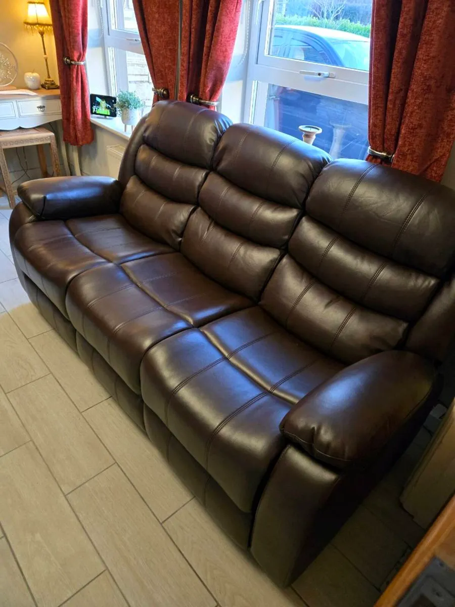 3 & 2 Seater recliner sofas leather BRAND NEW - Image 2