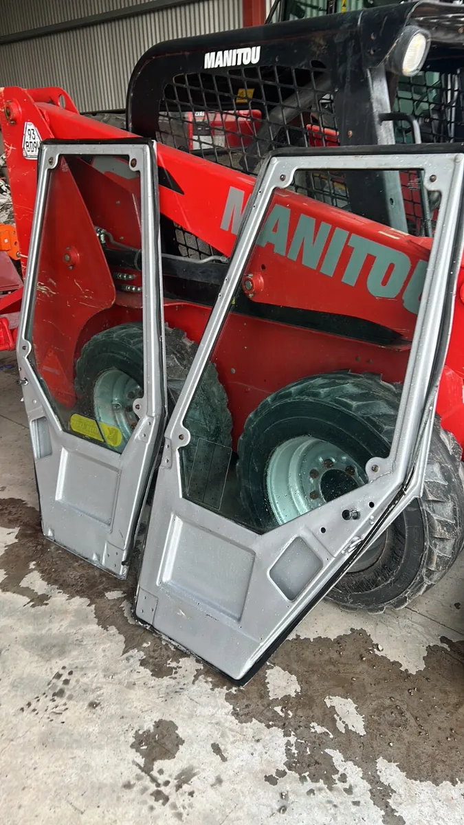 Massey Ferguson 600 SERIES DOORS - Image 4