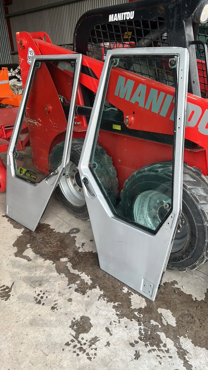 Massey Ferguson 600 SERIES DOORS - Image 3