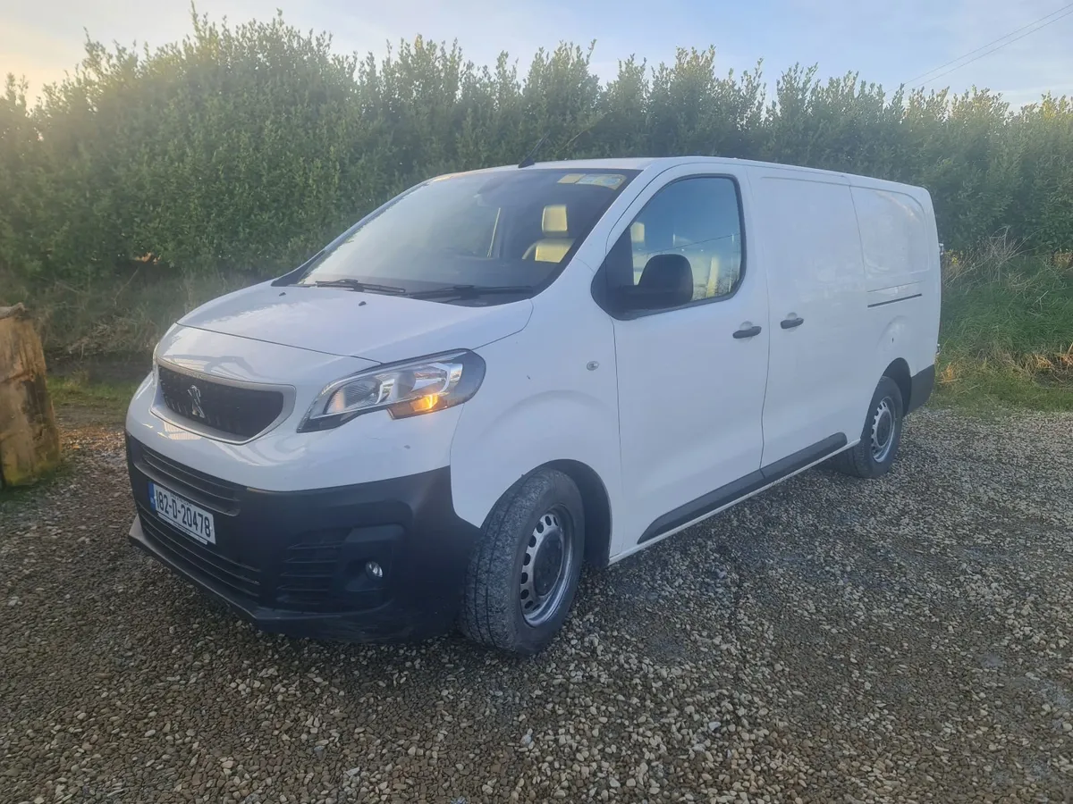 182 RARE 2 LITRE Peugeot Expert 2018 LWB CVRT 8/26 - Image 1