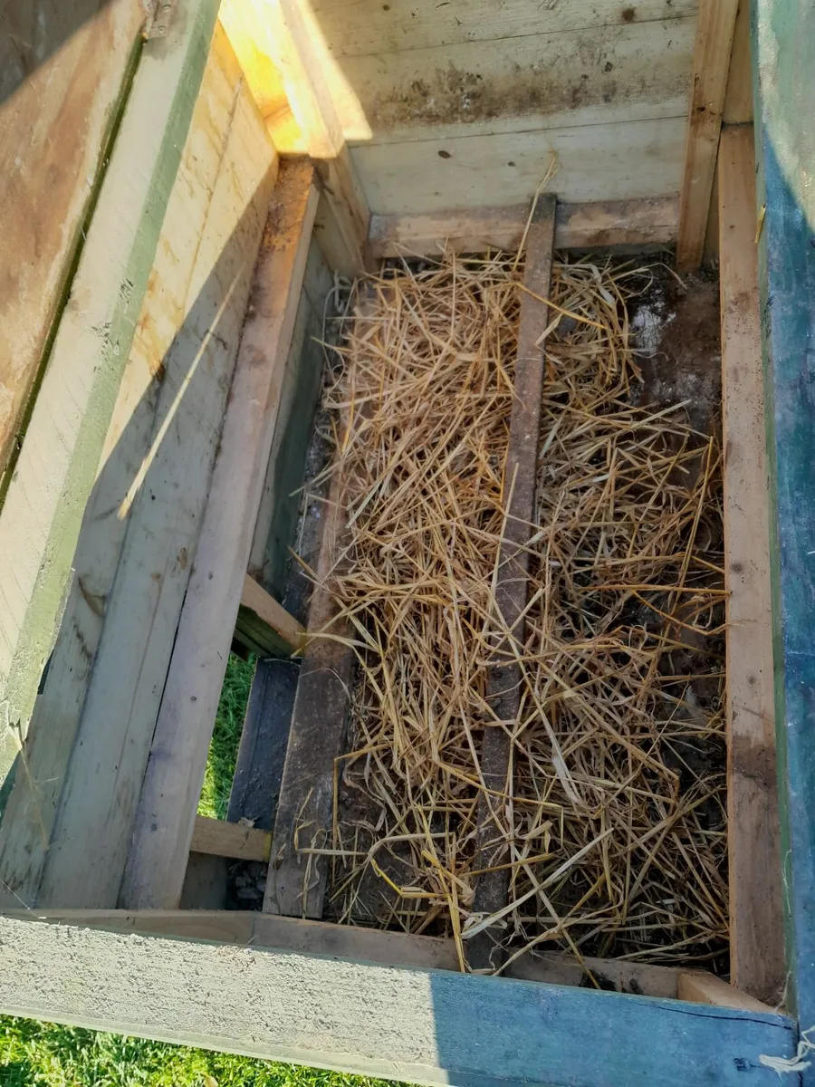 Hen/chicken coop for sale - Image 2