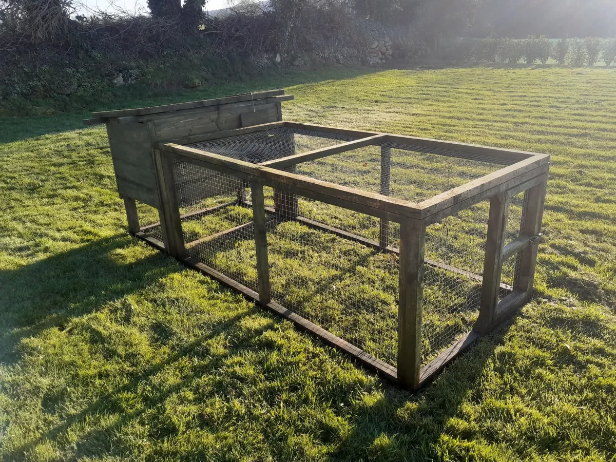 Hen/chicken coop for sale - Image 1
