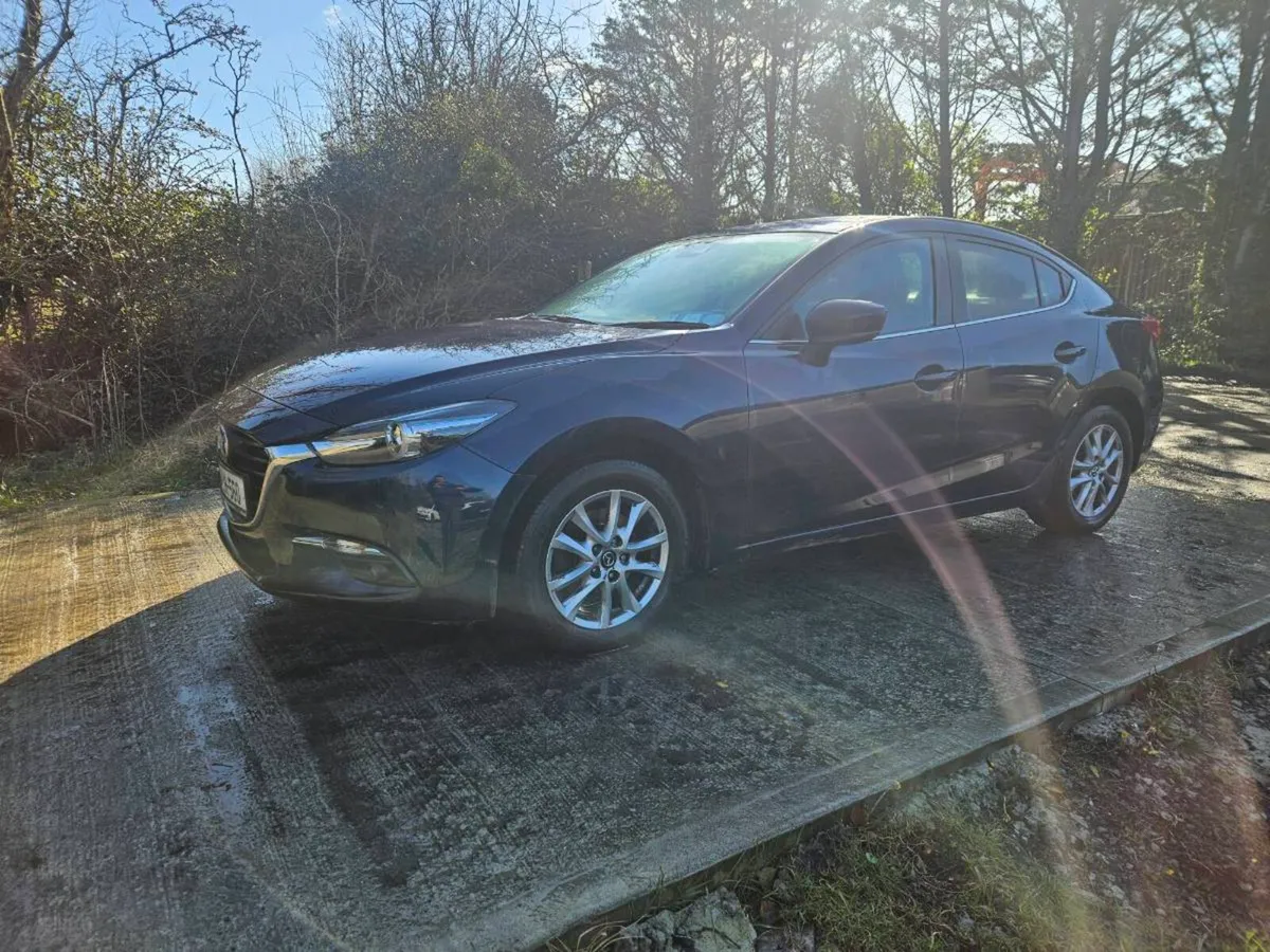 2019 mazda 3 diesel - Image 3