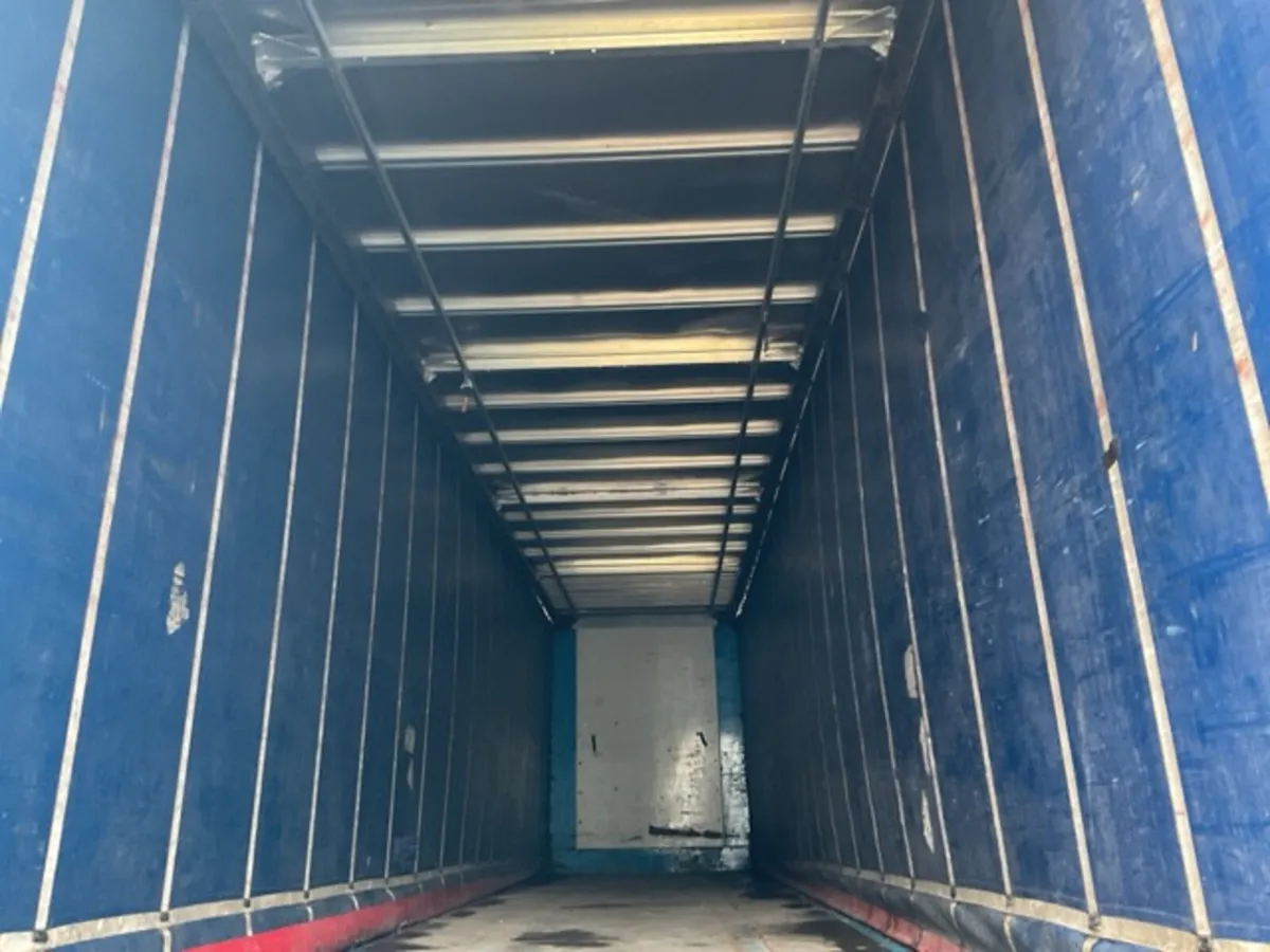 2014 Montracon Tri Axle Curtainsider - Image 3