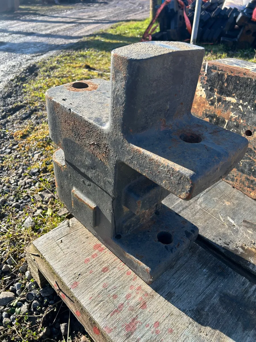 Case / Mc Cormick Towing Eye Weight - Image 2