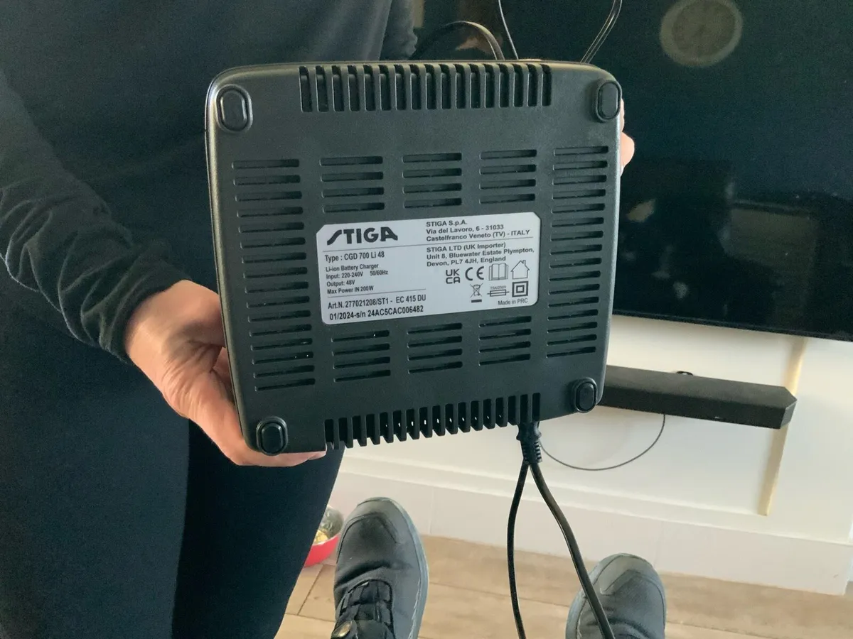 Stiga charger - Image 4