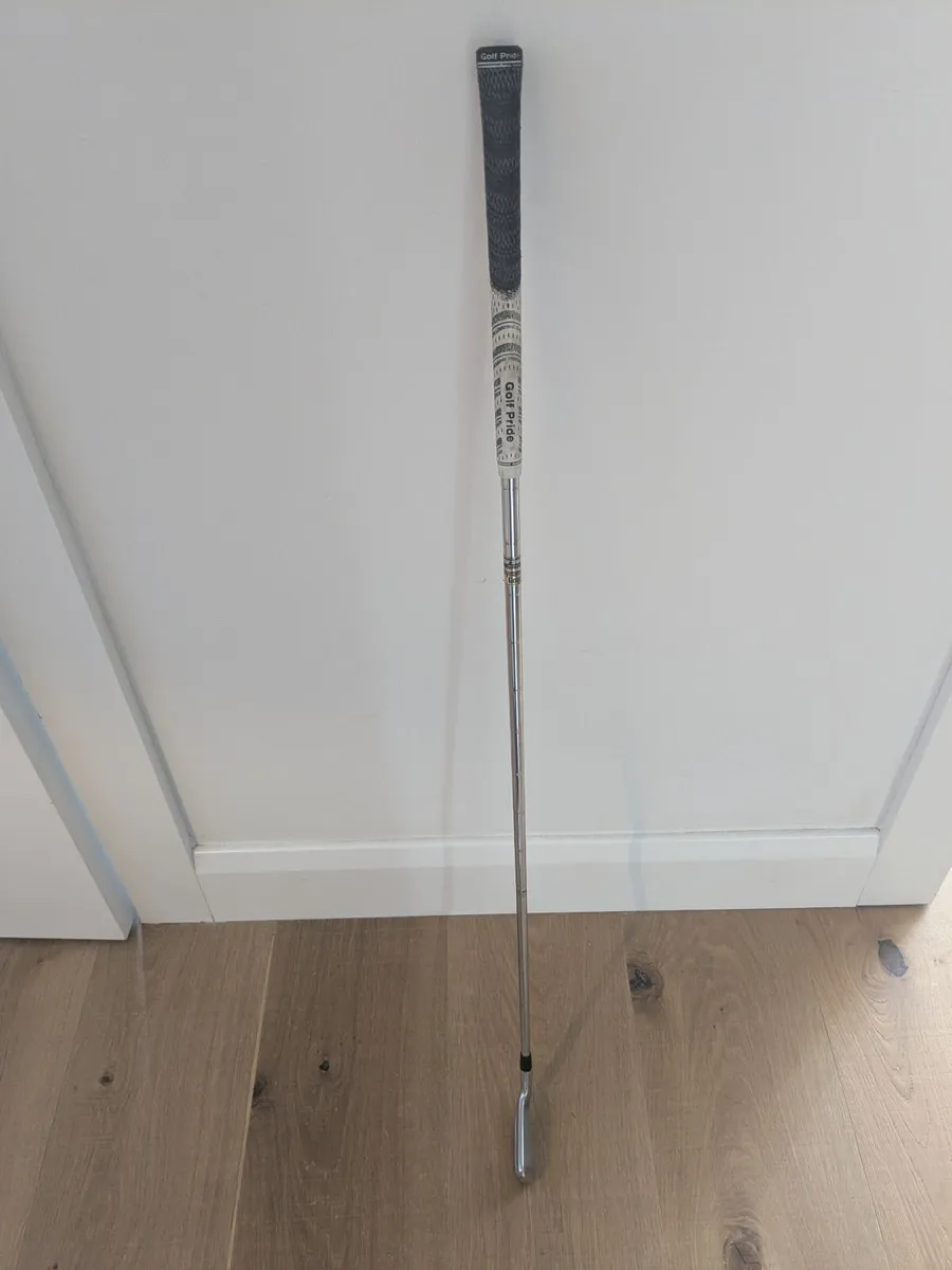 Titleist T-MB 716 2 iron- Stiff Dynamic Gold Shaft - Image 4