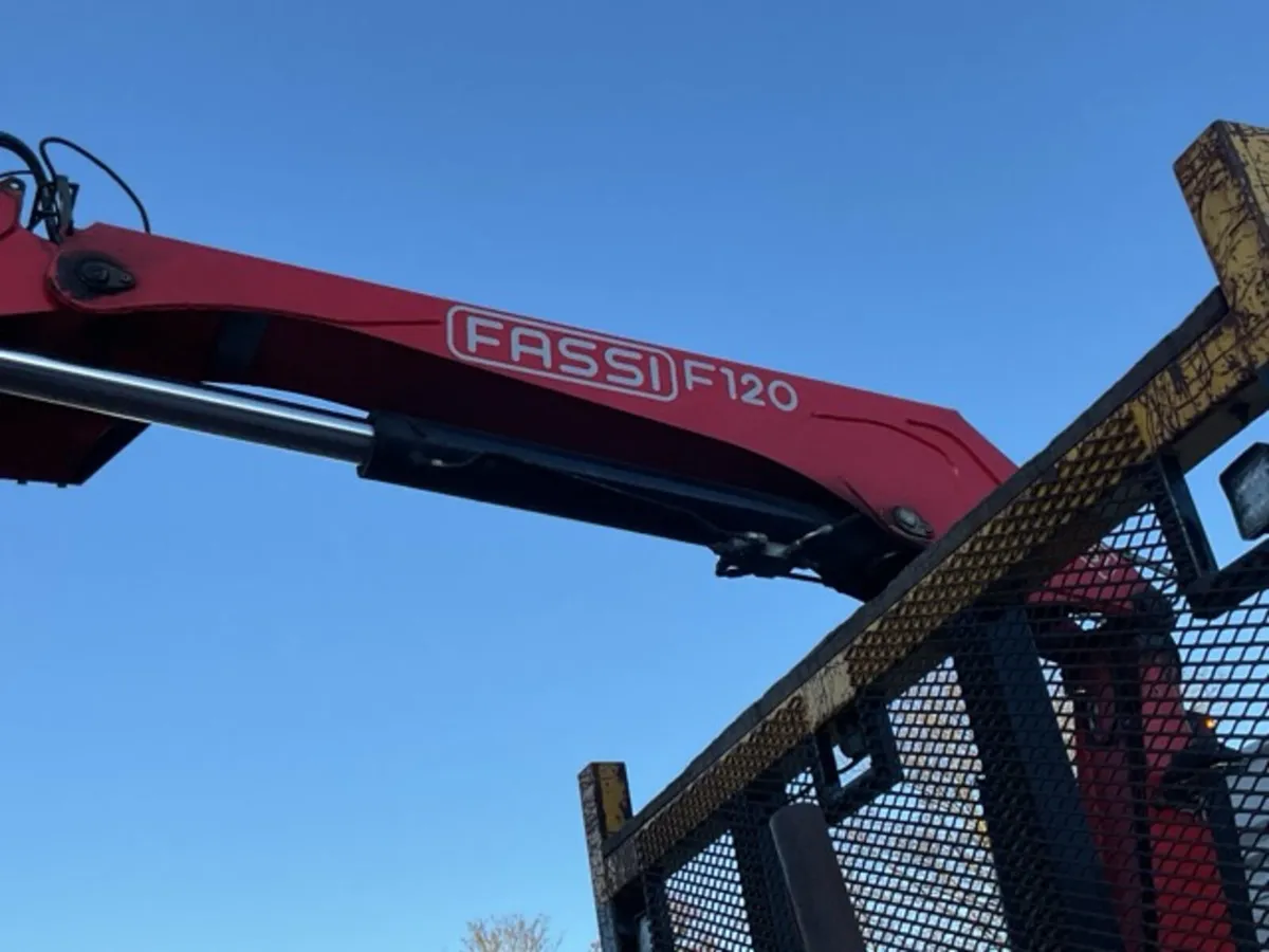 2020 Mercedes Arocs 2535 Flatbed Crane Lorry - Image 3