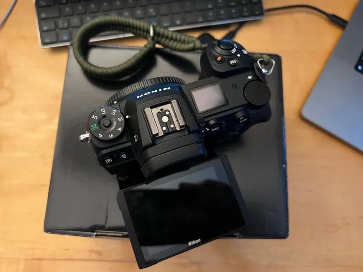 Nikon Z6II Excellent + present - Image 2