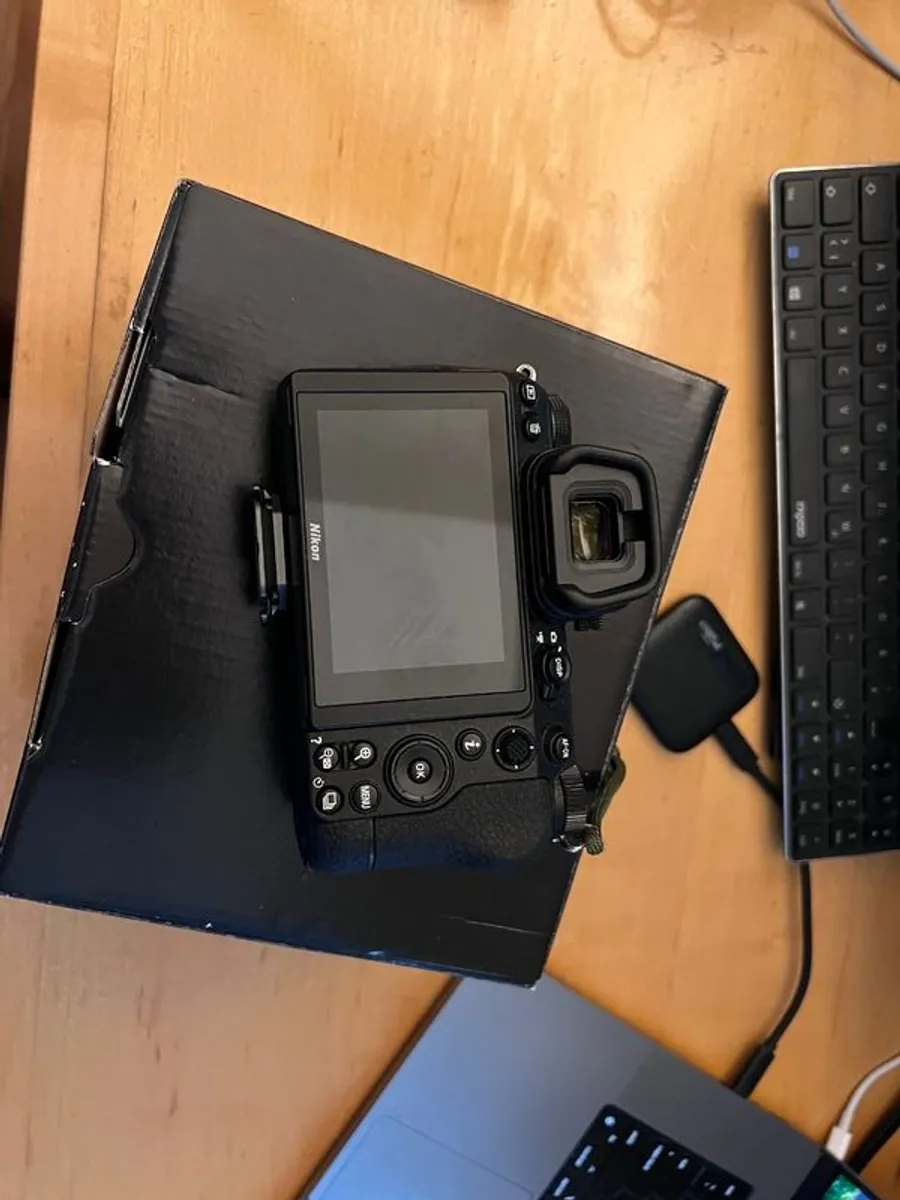 Nikon Z6II Excellent + present - Image 3